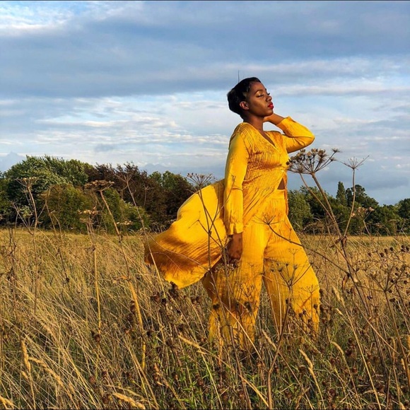 Zara wrinkle look dress set with pants - Picture 2 of 7